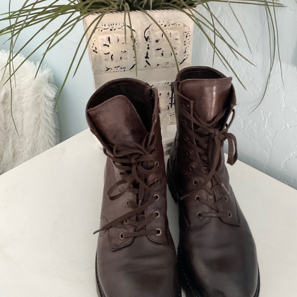 Women boots
